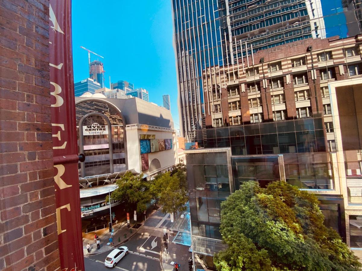 Royal Albert Hotel Brisbane Exterior photo
